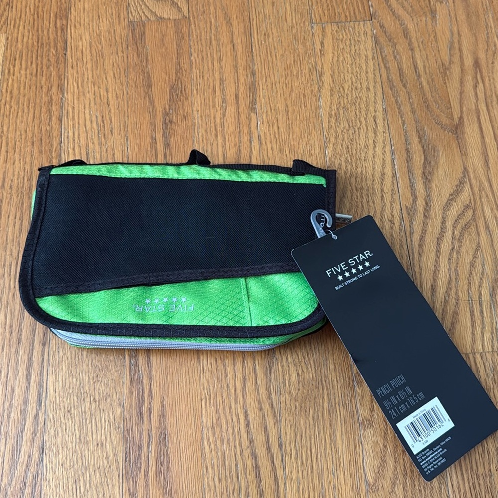 NWT - Five Star Green Pencil Pouch